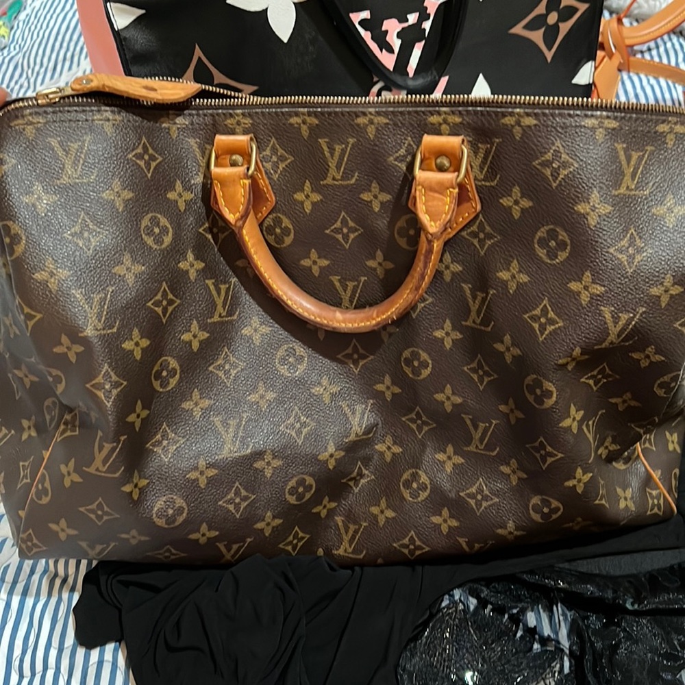 Louis Vuitton speedy 40